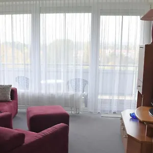  Apartment Feriendomizile Hartwig Am Kurring In